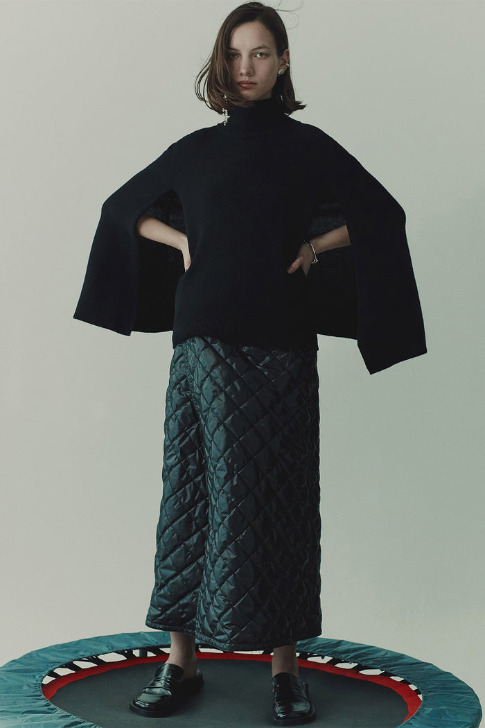 goen.j Reversible wrap-effect diamond-quilted midi skirt GREY/BLACK