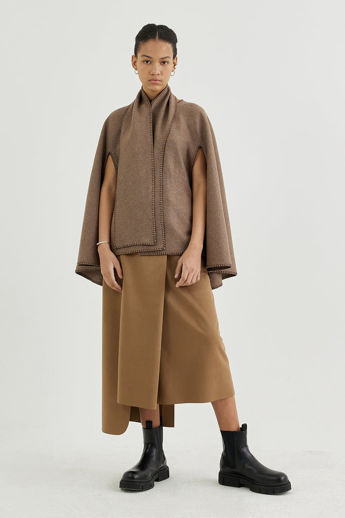 Goen.j Scarf-neckline Whip-stitch Wool-blend Cape BROWN