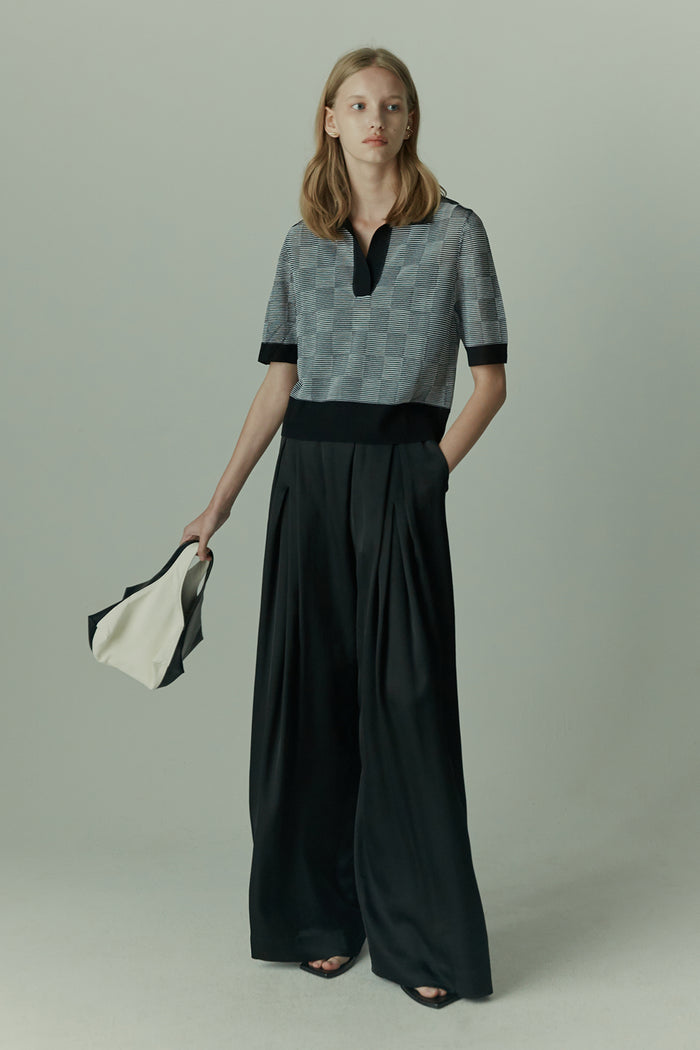 goen.j Trompe-l'œil checker board jacquard open collar short-sleeved knit top BLACK