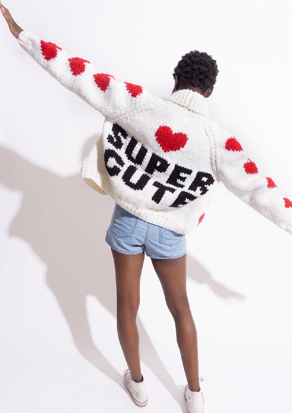 gogo Classic Short Super Cute Cardi White