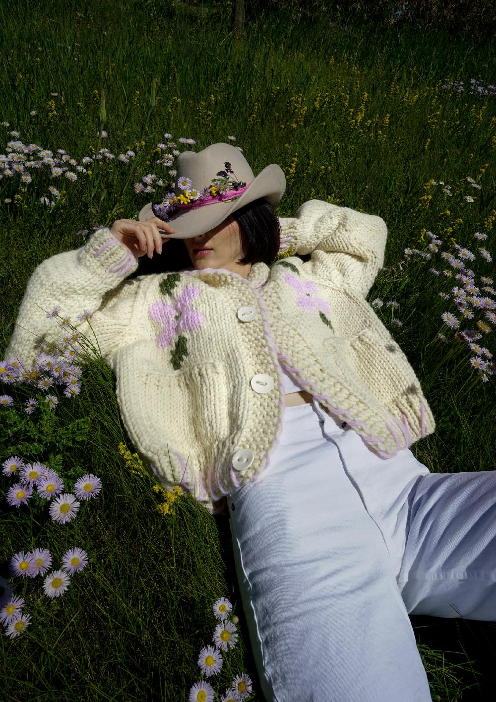 gogo Field Flowers Cardi Short