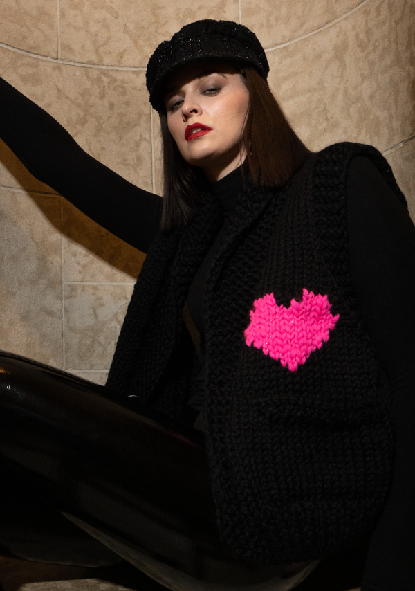 Gogo Heart Vest Jet/Hot Pink