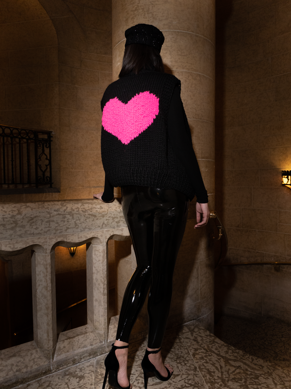 Gogo Heart Vest Jet/Hot Pink