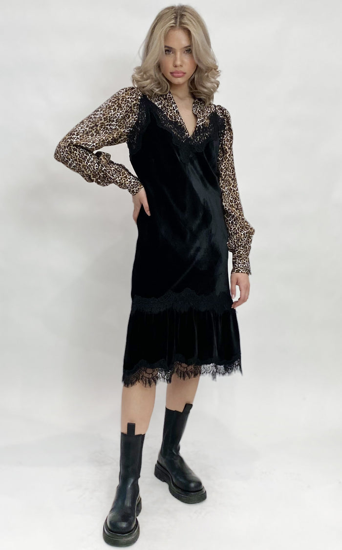 Gold Hawk Ava Leopard Glam Shirt Fall Camel