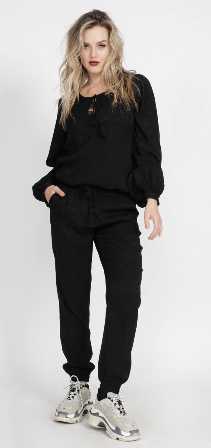 Gold Hawk Iris Jacquard Henley Pant