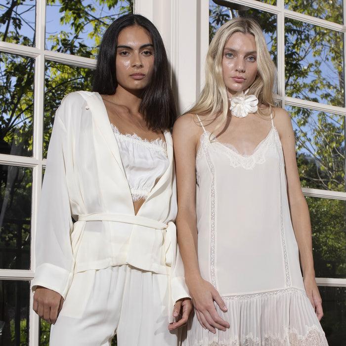 Gold Hawk Silk Rosa Tie Black