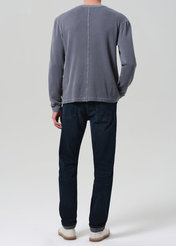 Gold Sign Adler Slim Perform In Undertow