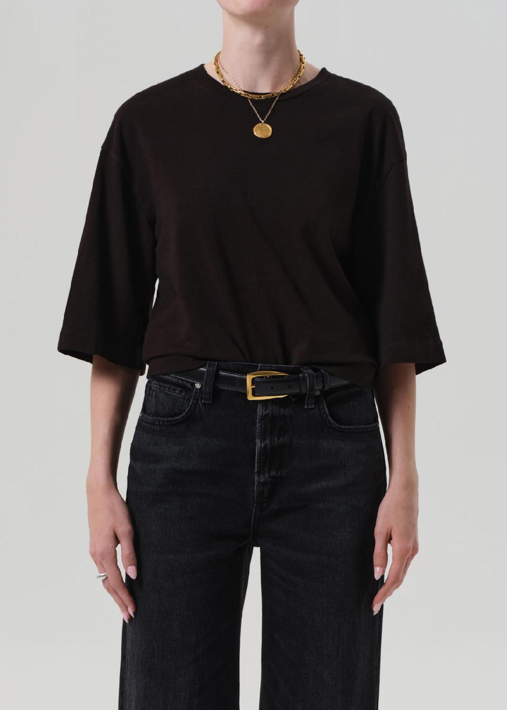 gold sign Amelia Tee In Chocolate