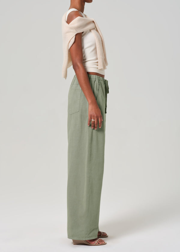 Gold Sign Aurora Pull On In Nova