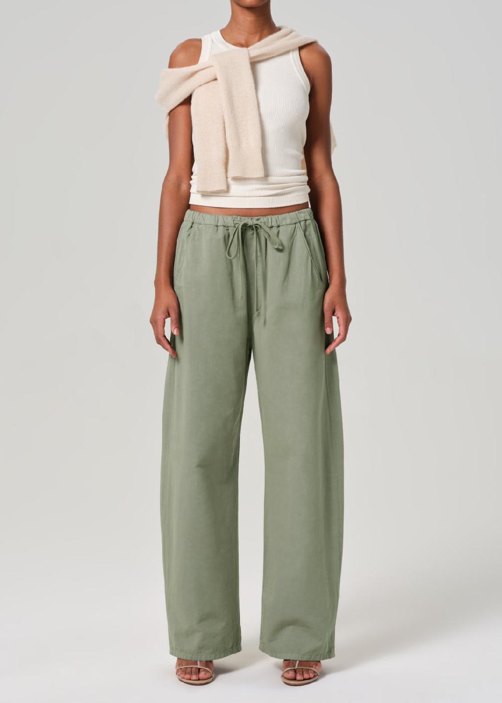 gold sign Aurora Pull On In Nova