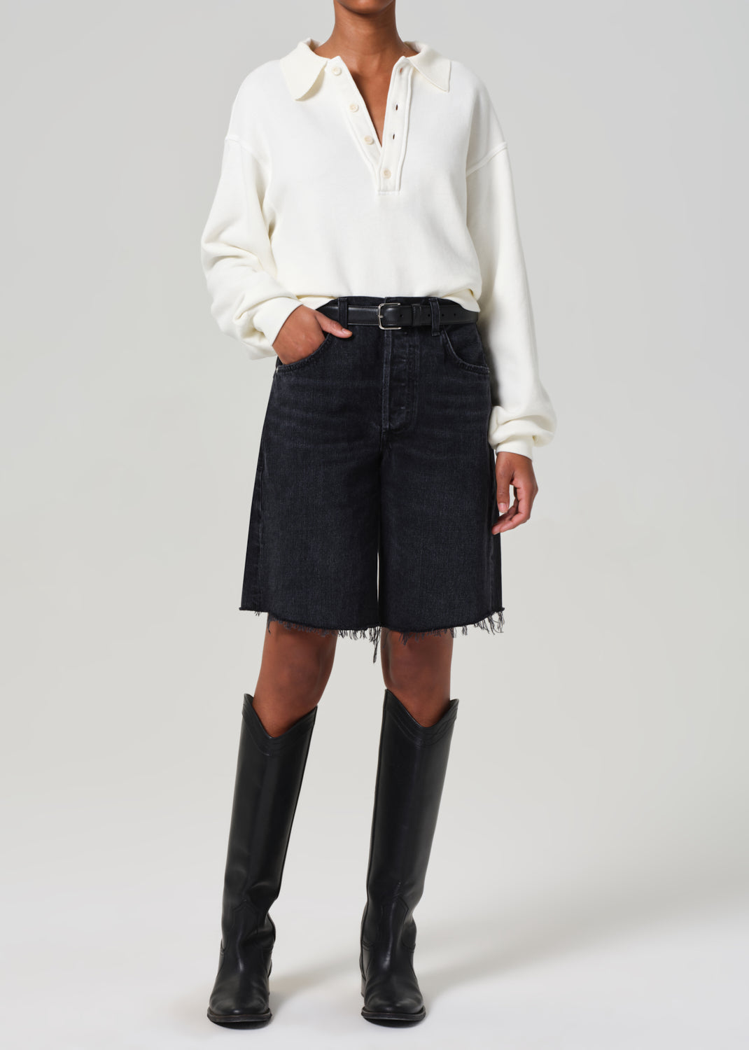 gold sign Ayla Short In Voila