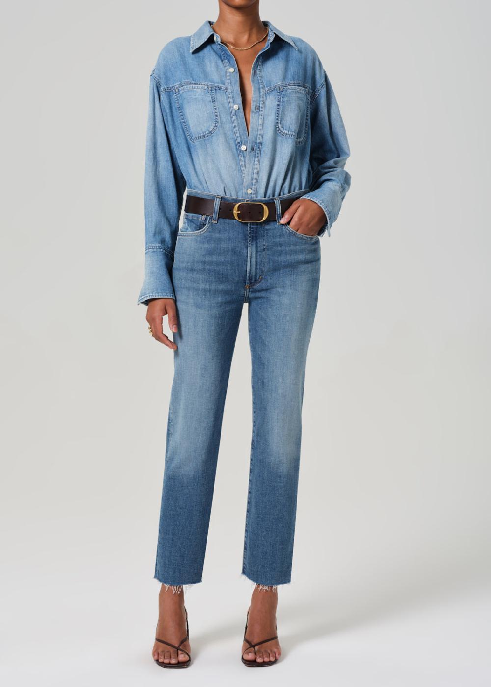 gold sign Caia Straight In Lawless