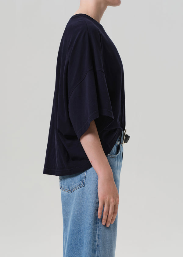 Gold Sign Cape Tee In Navy