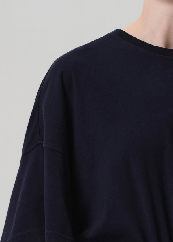 Gold Sign Cape Tee In Navy