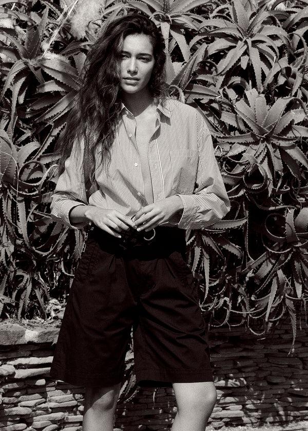 Gold Sign Cara Pleated Short In Black