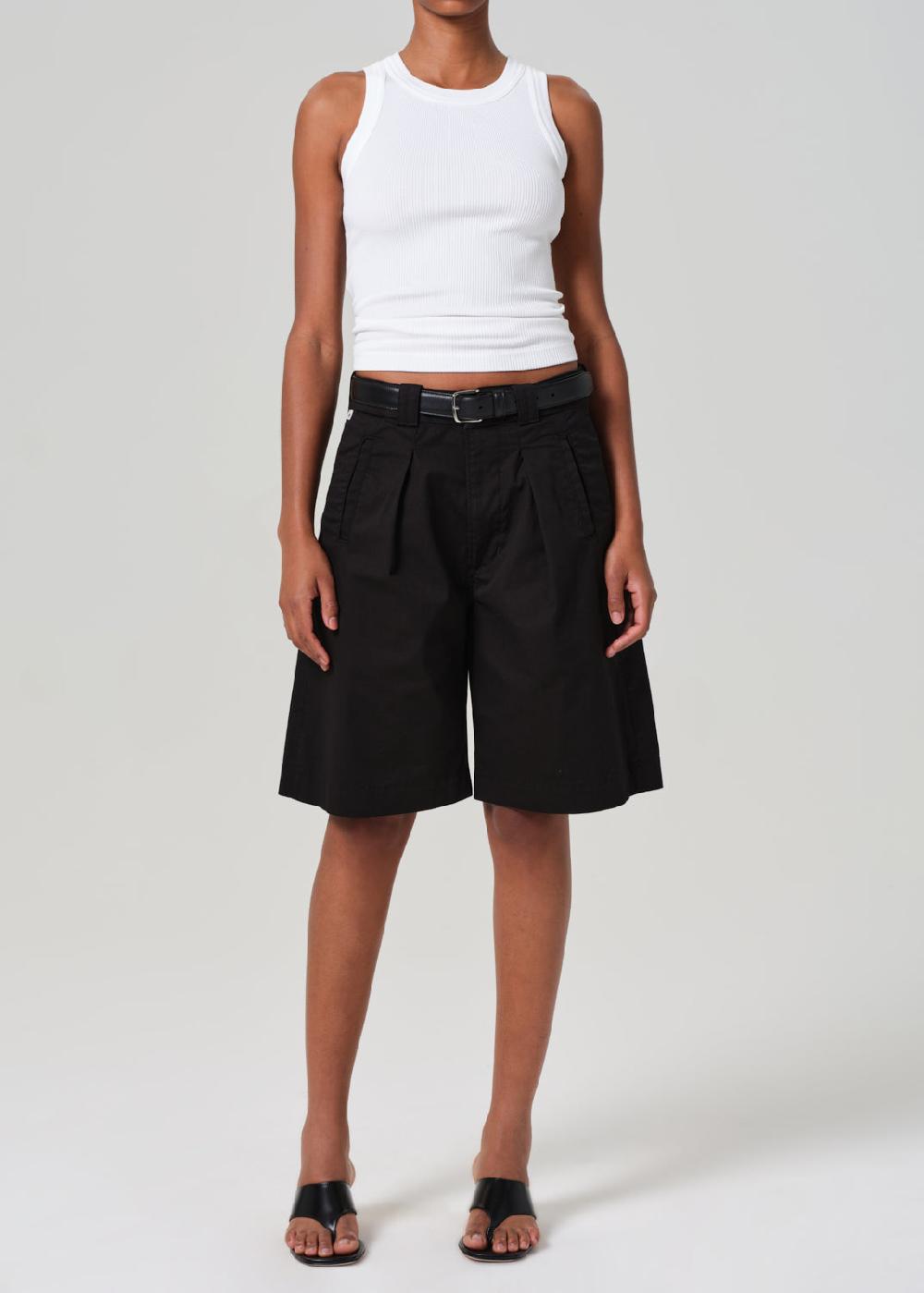 gold sign Cara Pleated Short In Black