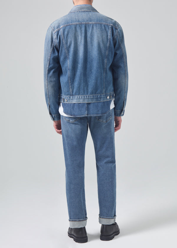 Gold Sign Elijah Straight Perform In Parkland