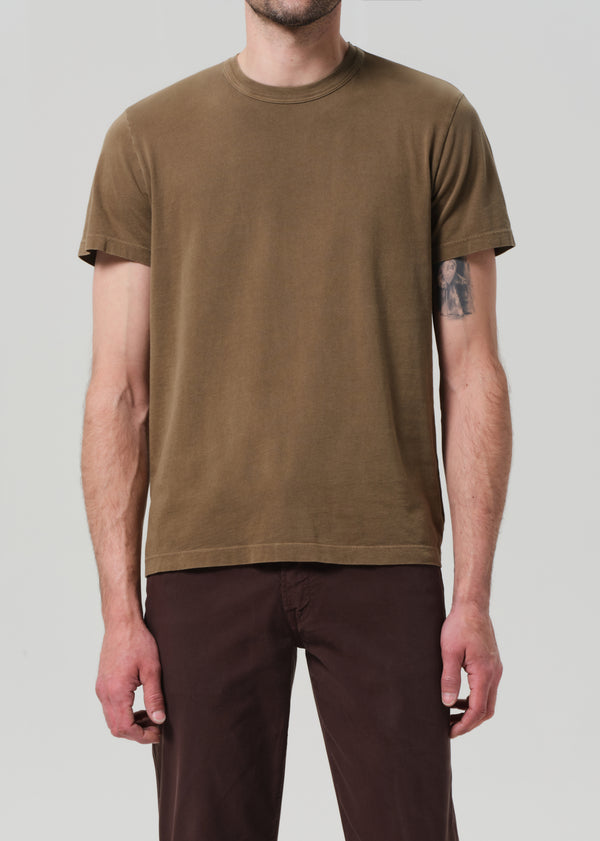 Gold Sign Everyday Short Sleeve Tee In Dark Khaki