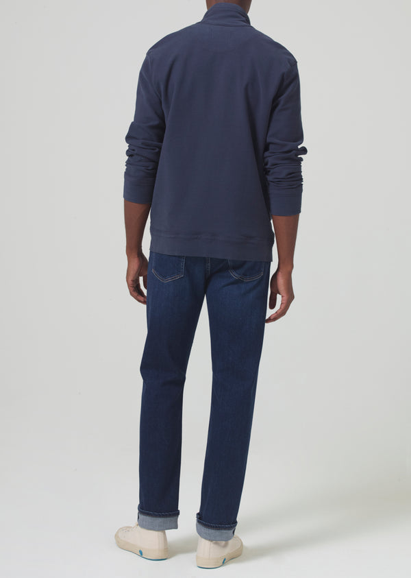 Gold Sign Gage Slim Straight Perform In Duke