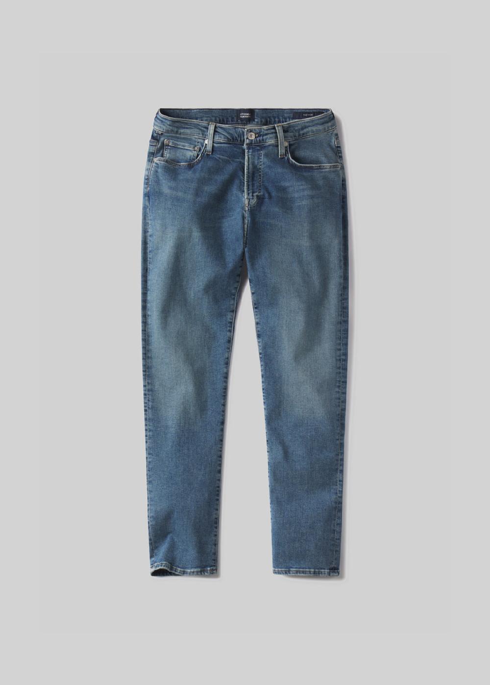 gold sign Gage Slim Straight Perform In Parkland