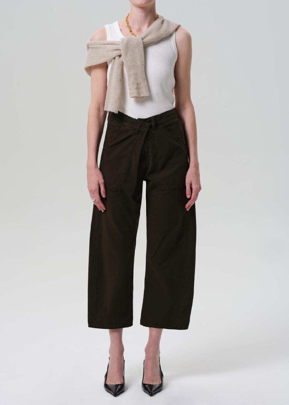 gold sign Ines Crop Utility Trouser In Moss