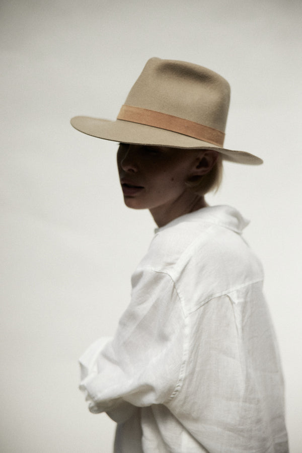 Gold Sign Janessa Leoné Ross Hat In Clay