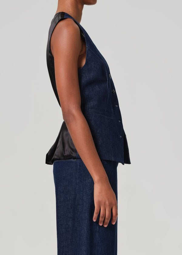 Gold Sign Jasmin Long Vest In Amherst