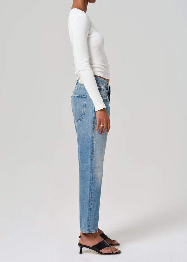 Gold Sign Natalia Jean In Chronicle