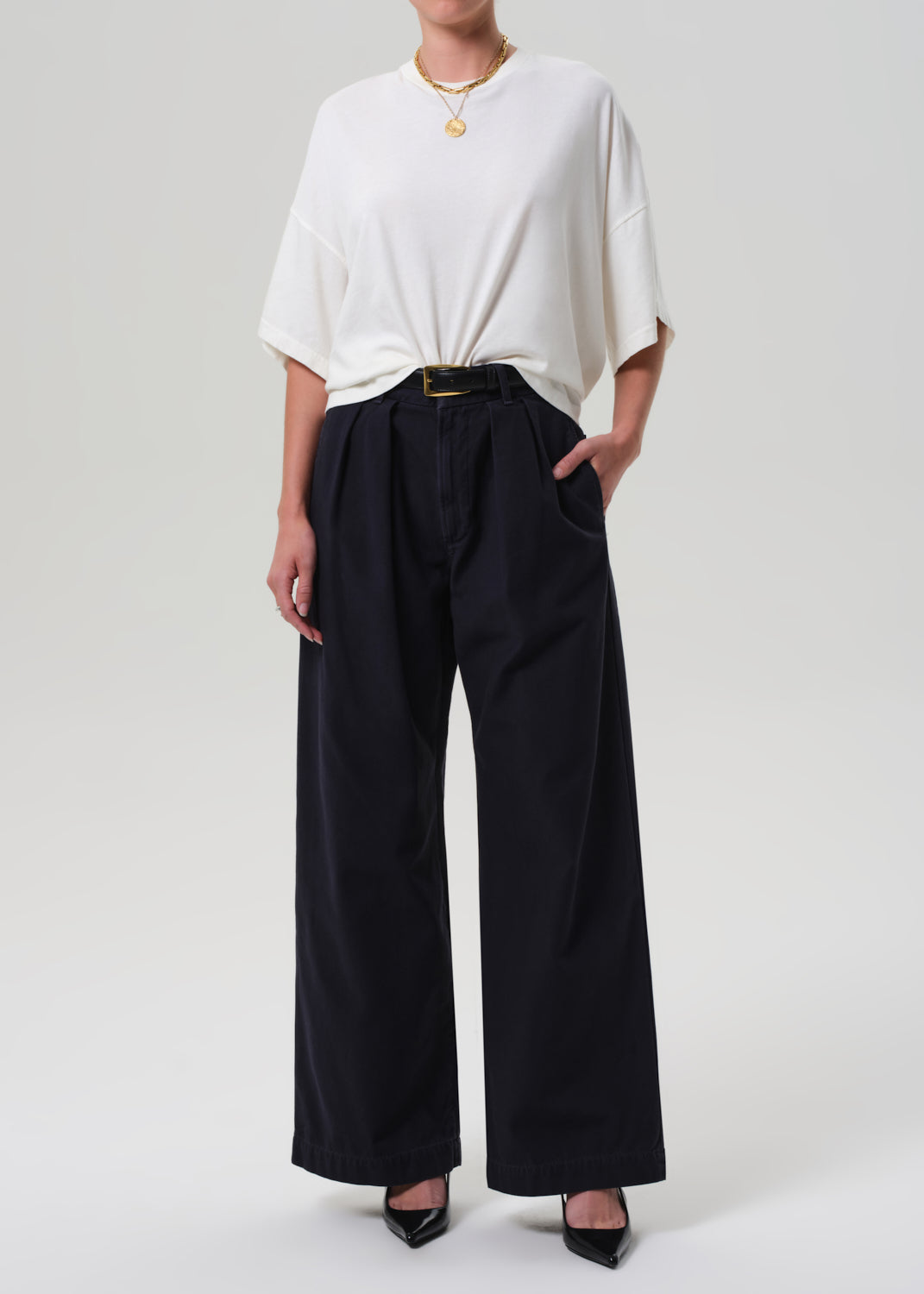 gold sign Petra Pleated Trouser In True Navy