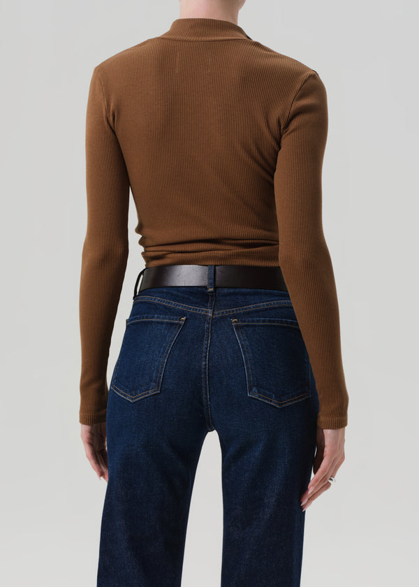 Gold Sign Sheena Henley In Manuka