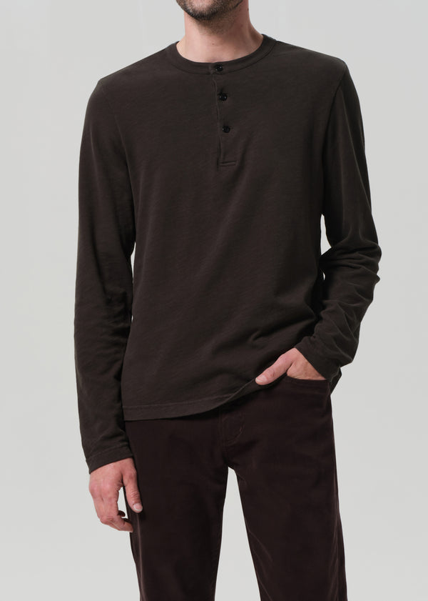 Gold Sign Three Button Henley In Forest