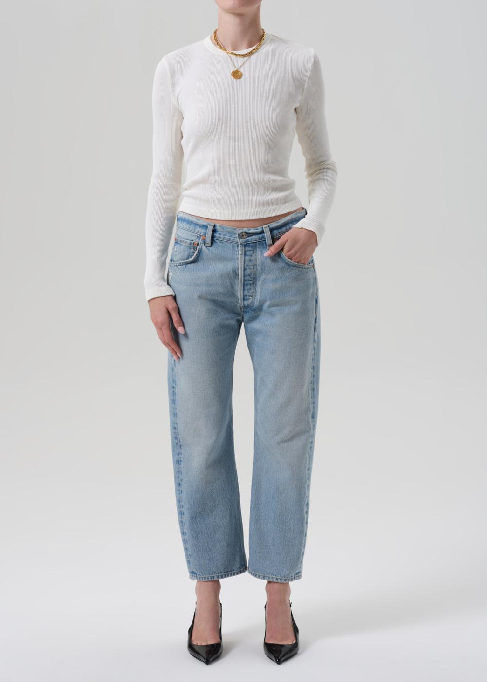 gold sign Winslow Boyfriend In Blaire