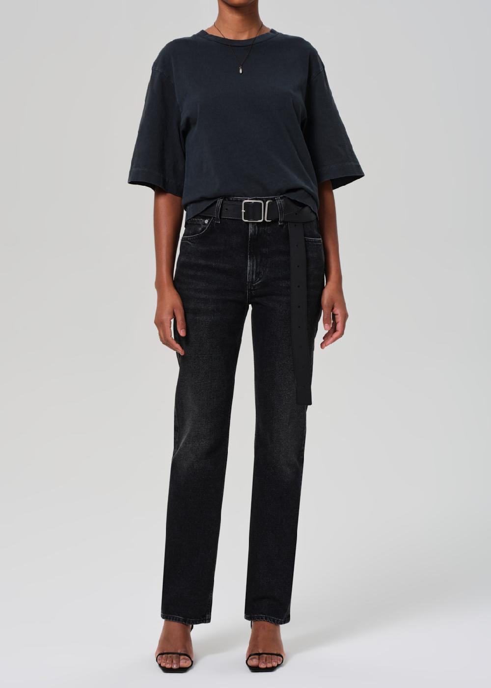 gold sign Zurie Straight In Stormy