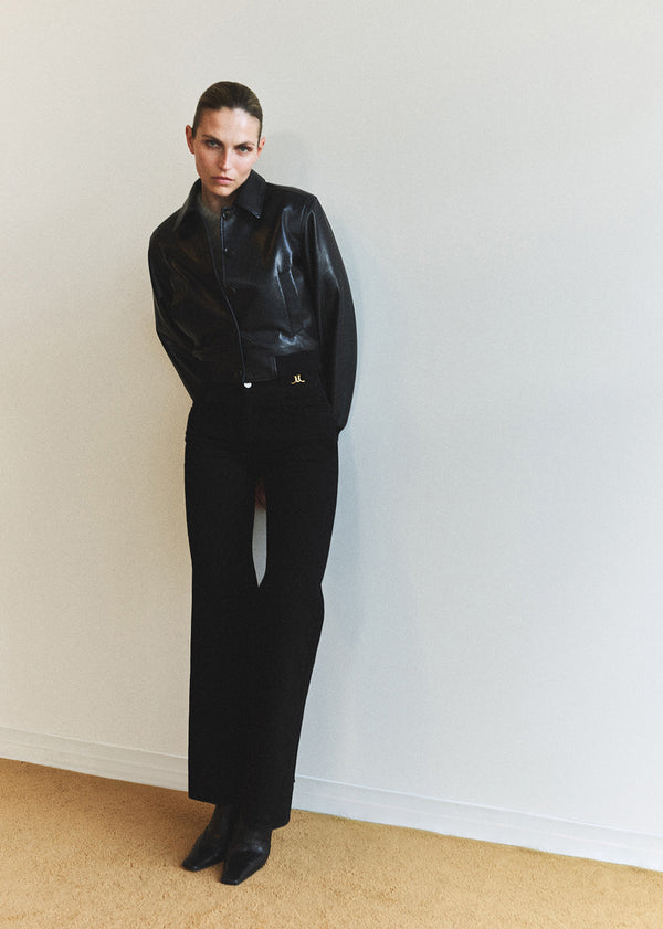 Gold Sign Kimberly Flare With Horsebit In Rich Black