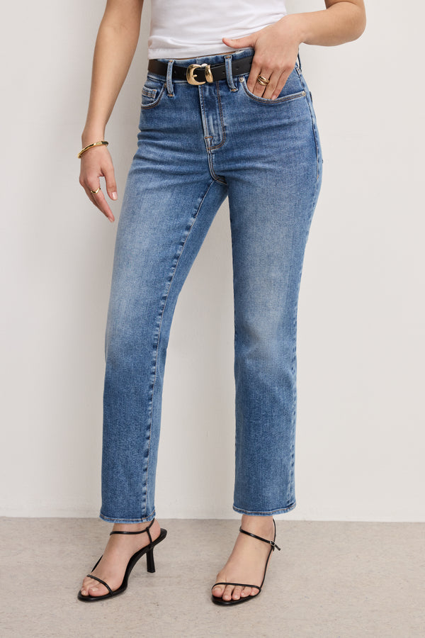 Good American ALWAYS FITS GOOD PETITE STRAIGHT JEANS