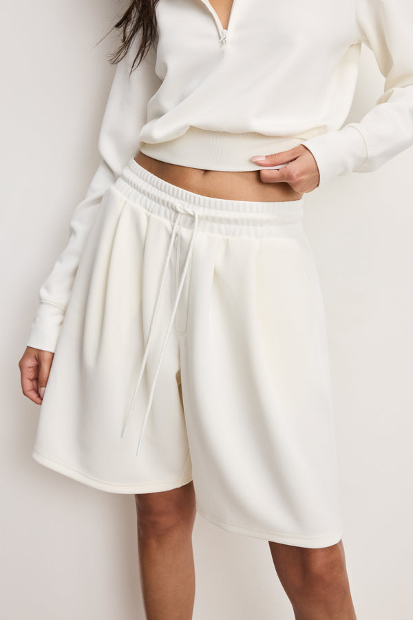 Good American AIR SOFT SCUBA SHORTS