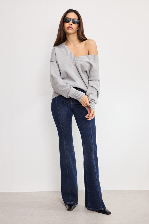 Good American DEEP V KNIT SWEATER