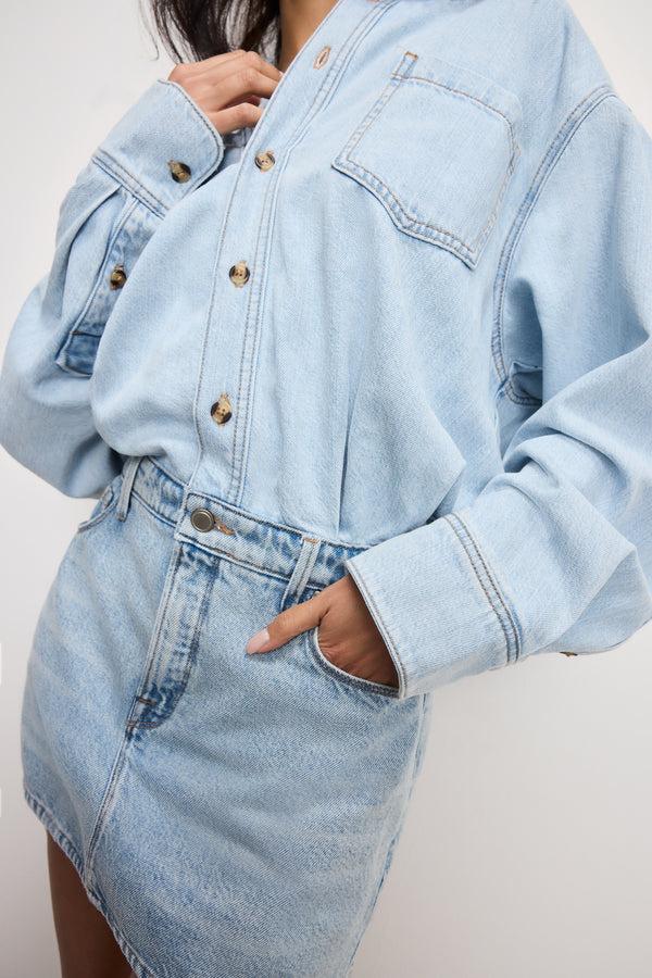 Good American DENIM SHIRT DRESS