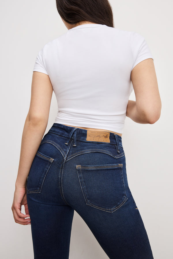Good American DOLLY JOLEANS PETITE FLARE JEANS