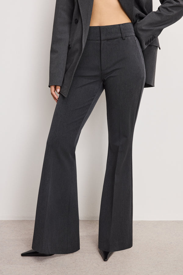Good American ESSENTIAL SUITING FLARE TROUSERS