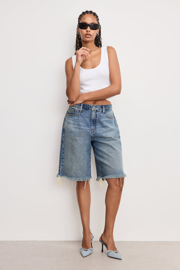 Good American GOOD EASE BERMUDA SHORTS