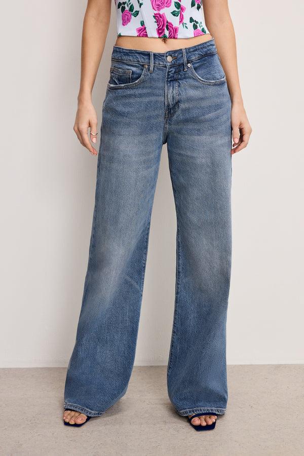 Good American GOOD EASE RELAXED JEANS