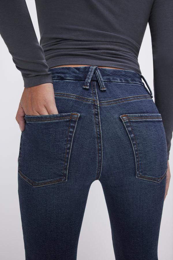 Good American GOOD PETITE STRAIGHT JEANS