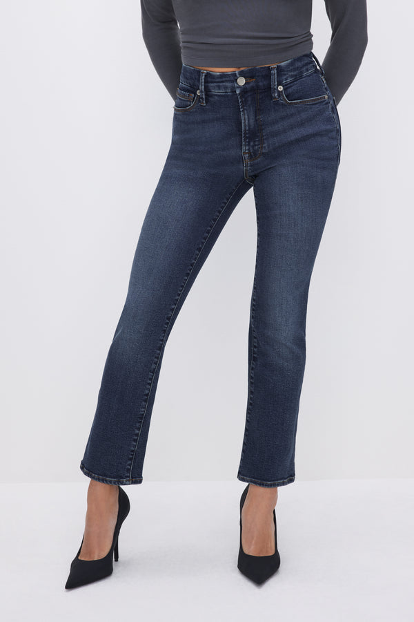 Good American GOOD PETITE STRAIGHT JEANS