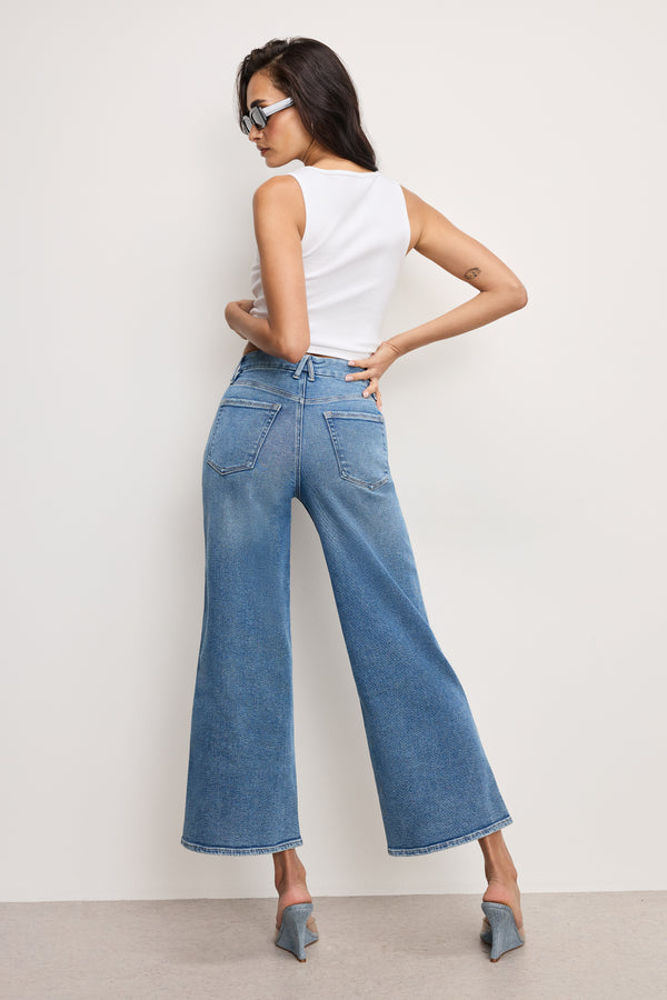 Good American GOOD SKATE WIDE CROPPED JEANS
