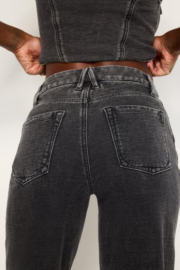 Good American JEANIUS GOOD SKATE SWEATPANTS