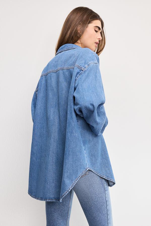Good American OVERSIZED DENIM SHIRT