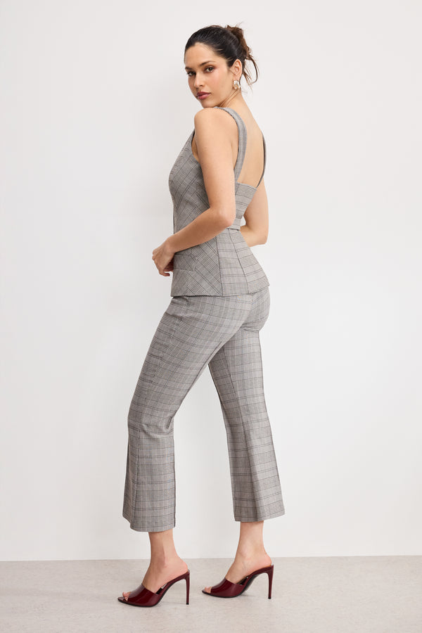 Good American PLAID PULL ON KICK FLARE PANTS