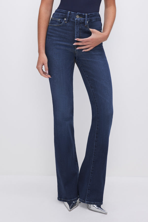 Good American SOFT-TECH GOOD CLASSIC BOOTCUT JEANS