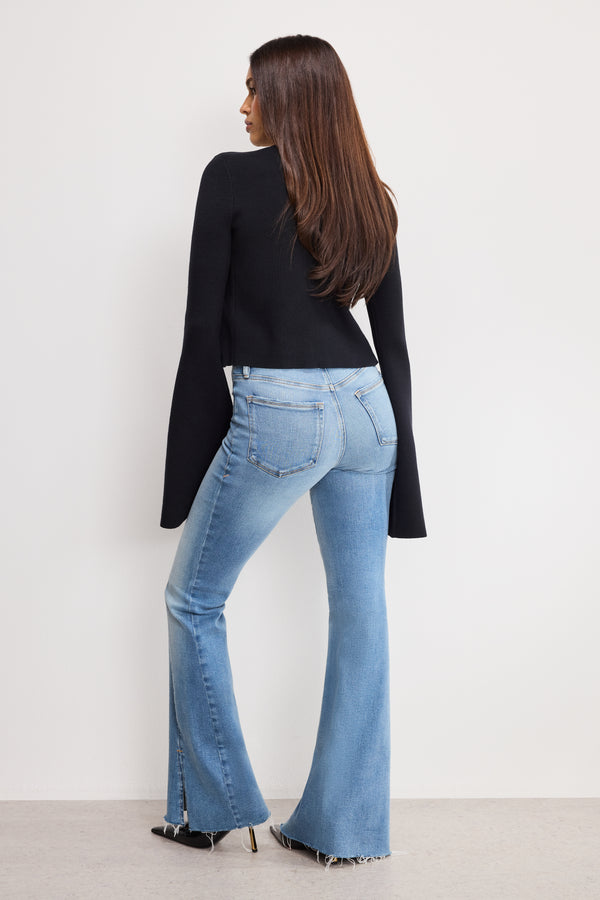 Good American SOFT TECH GOOD LEGS FLARE JEANS